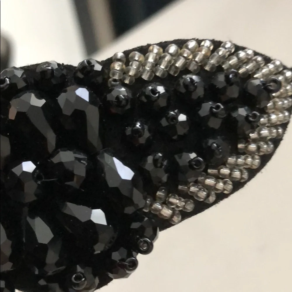 Beaded Headband by 2 Chic NWT - Picture 4 of 4